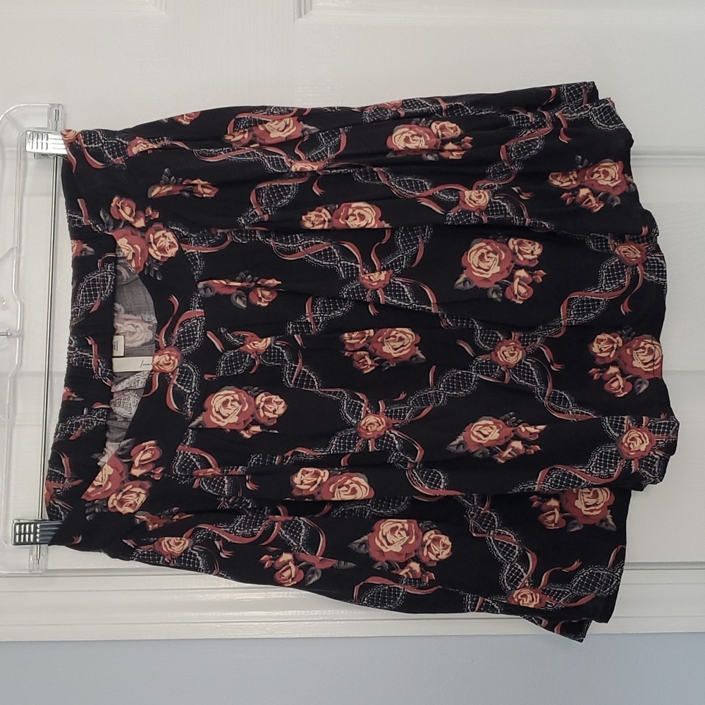 Frenchi skirt. size S